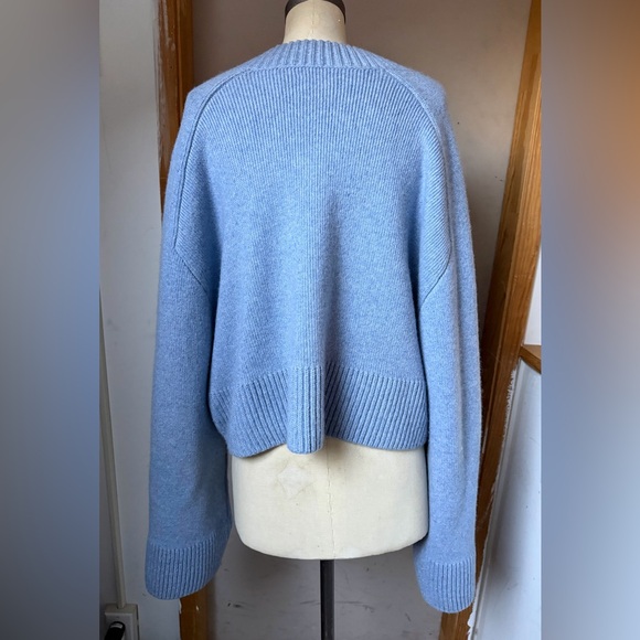 $1480 KHAITE Lenina Cashmere V-Neck Light Blue Sweater - Size M - Picture 10 of 13